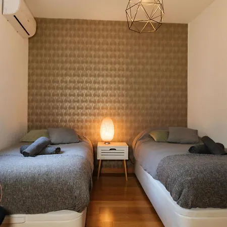 Casa Riad With Spacious Patio - Tcm * Malaga