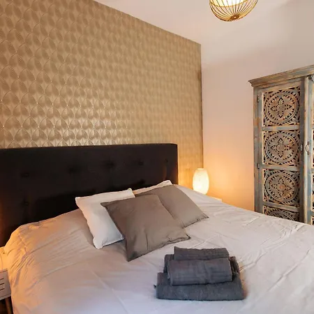 Apartament Casa Riad With Spacious Patio - Tcm